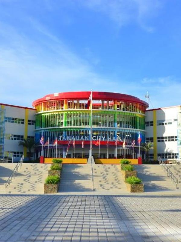 New Tanauan City Hall